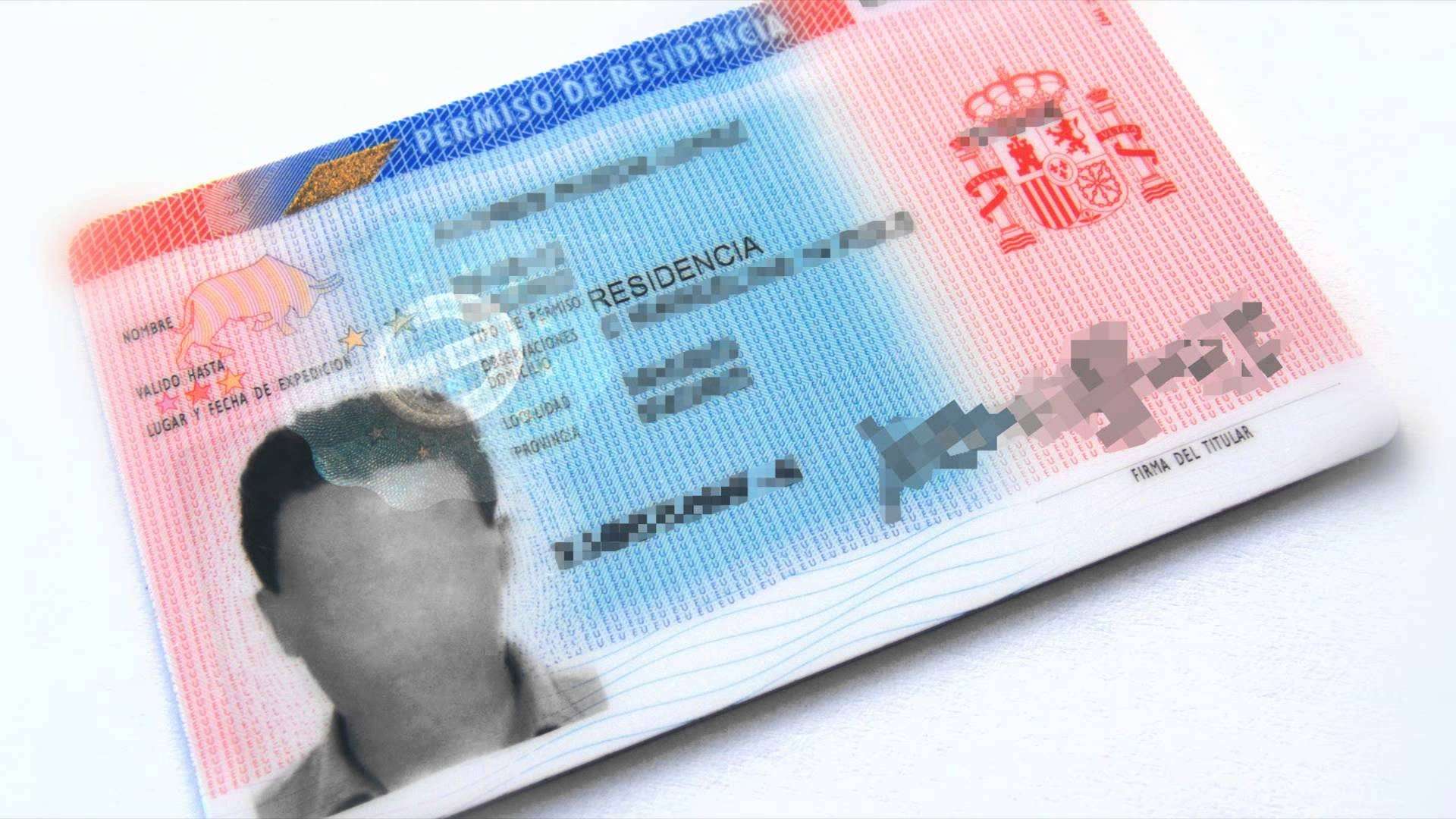 Cómo tramitar permisos de residencia desde el extranjero