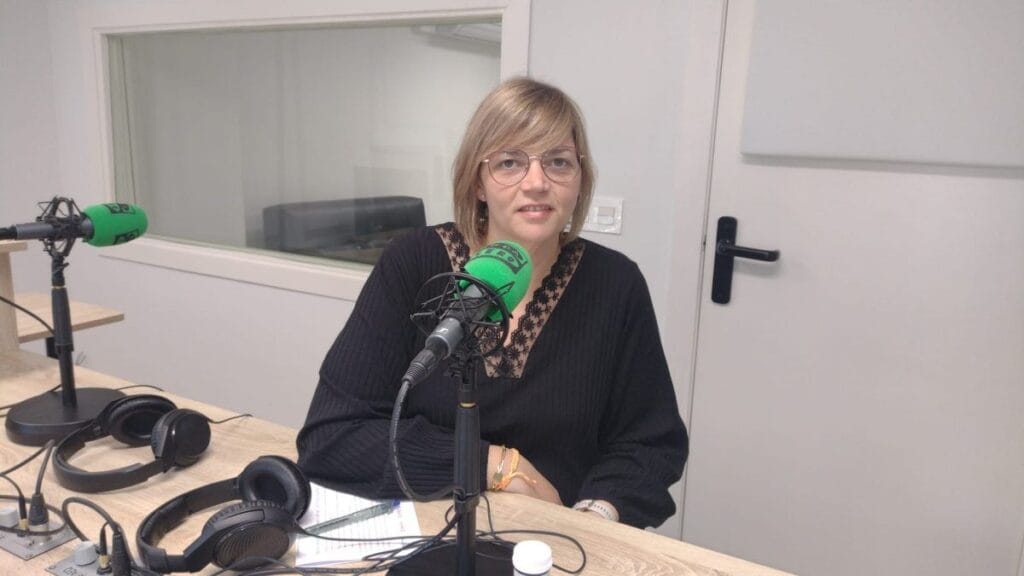 Espías Monzón busca personal 1 espias monzon busca personal