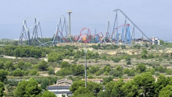 port aventura ofrece empleo