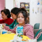 Programas de apoyo educativo para menores migrantes